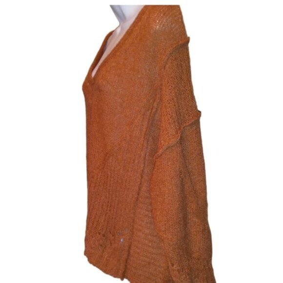 🏖️Sheer Open Knit  Oversized Soft Wool Blend V Neck Size L NWT - Picture 2 of 8